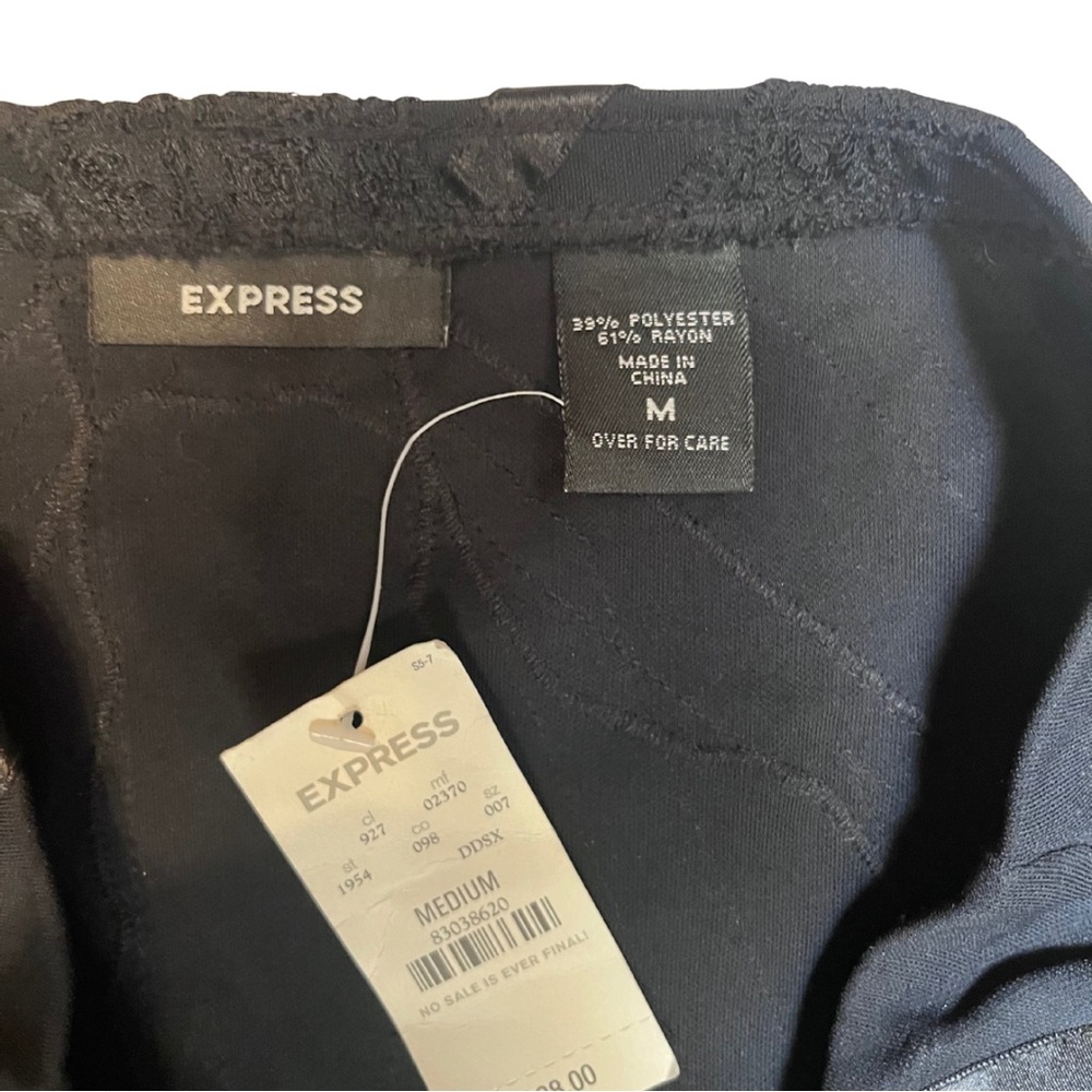 New Vintage Y2K Express Mermaid Skirt 🖤
Size: Medium - Picture 5 of 11